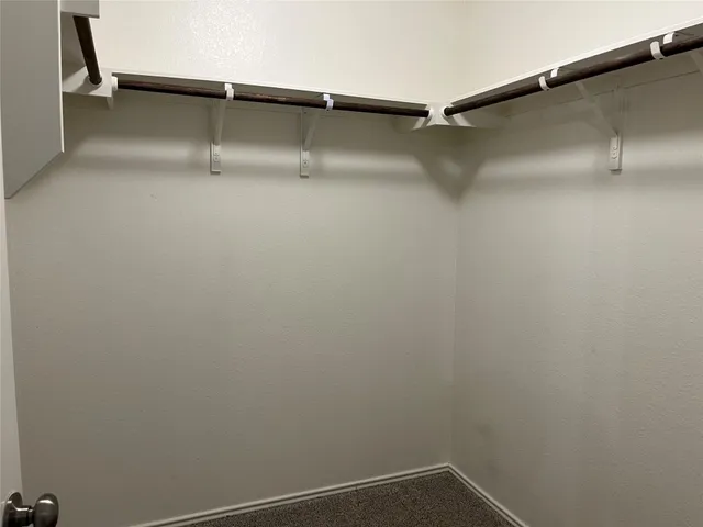 $1,600 | 104 Granville Court, Jarrell, TX 76537