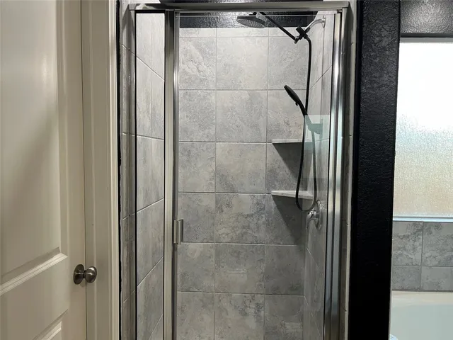 $1,600 | 104 Granville Court, Jarrell, TX 76537