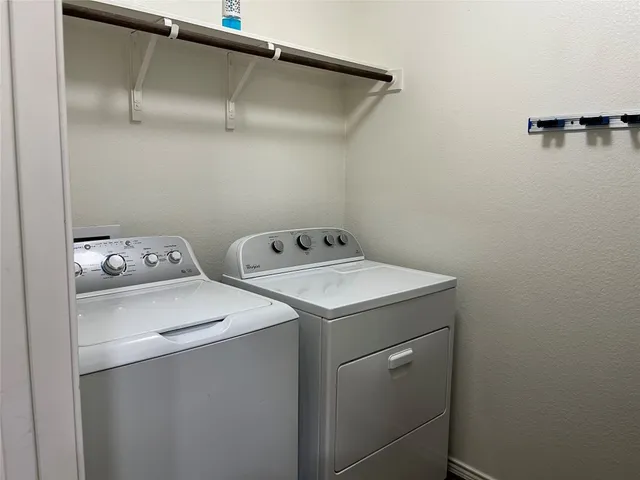 $1,600 | 104 Granville Court, Jarrell, TX 76537