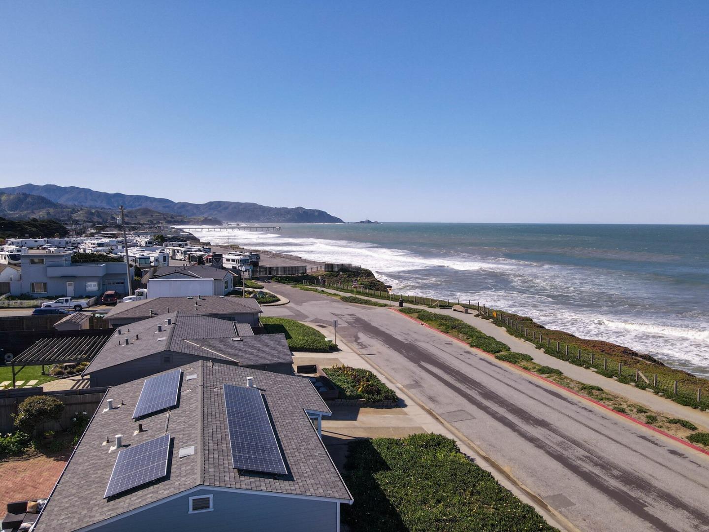 555 Esplanade Avenue Pacifica, CA 94044 - Photo 3 of 32 a view of city and ocean