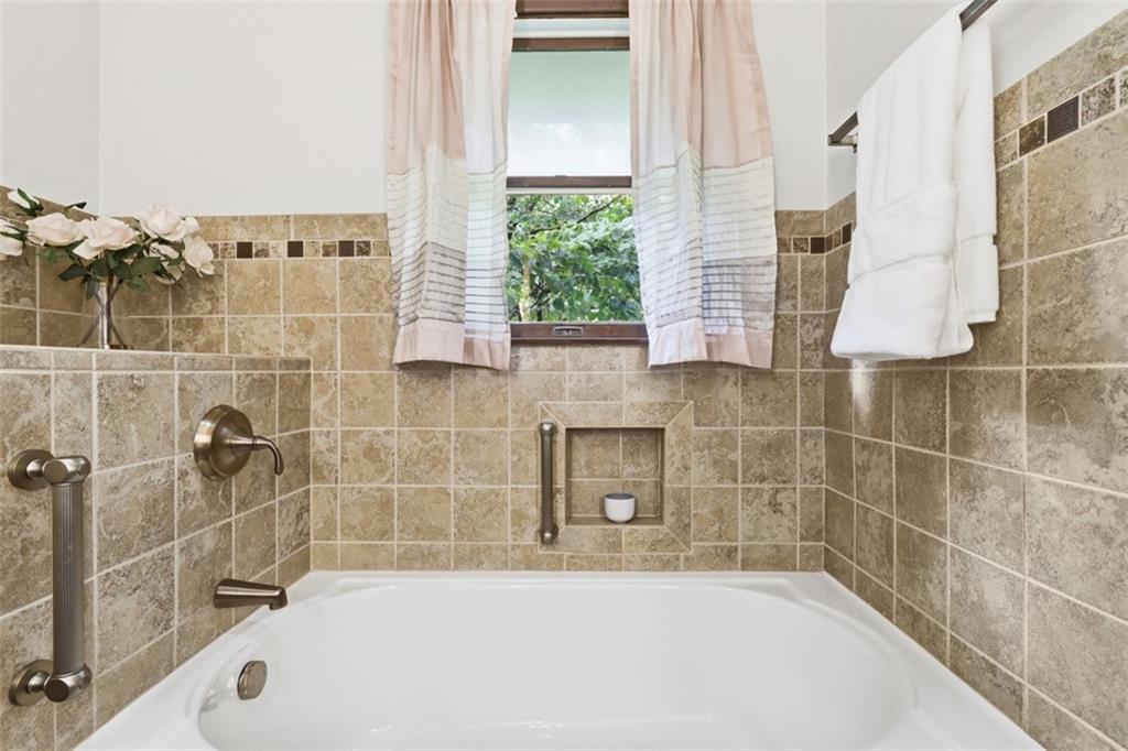 9531 Orchard Road Pittsburgh, PA 15237 - Photo 25 of 46 Gallery Image 25