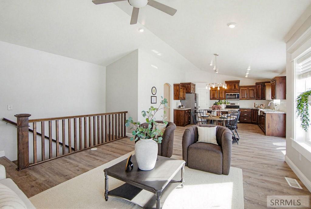 3868 Willow Ridge Drive Ammon, ID 83406 - Photo 13 of 77