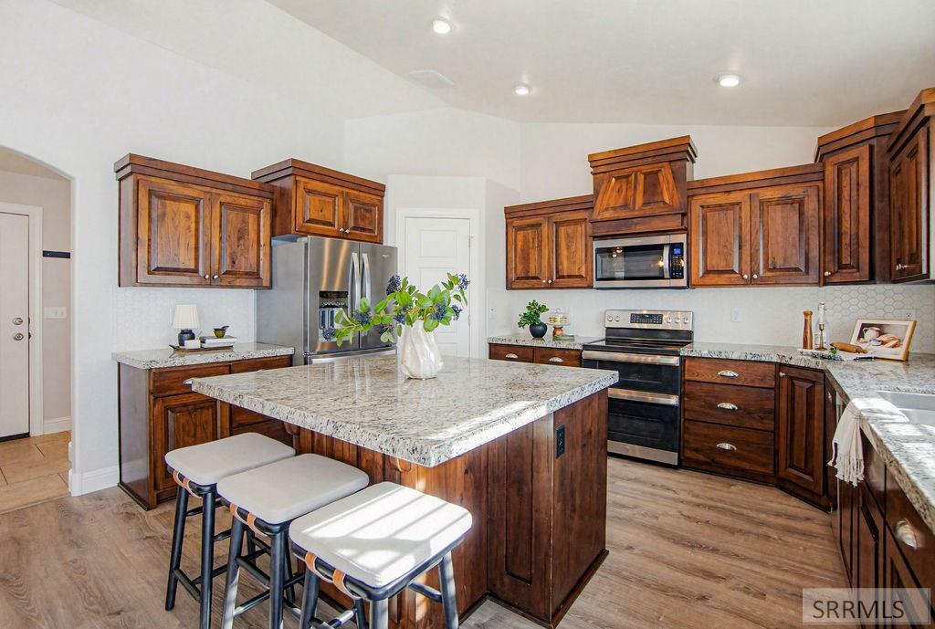 3868 Willow Ridge Drive Ammon, ID 83406 - Photo 22 of 77