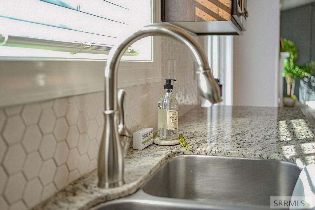 3868 Willow Ridge Drive Ammon, ID 83406 - Photo 25 of 77