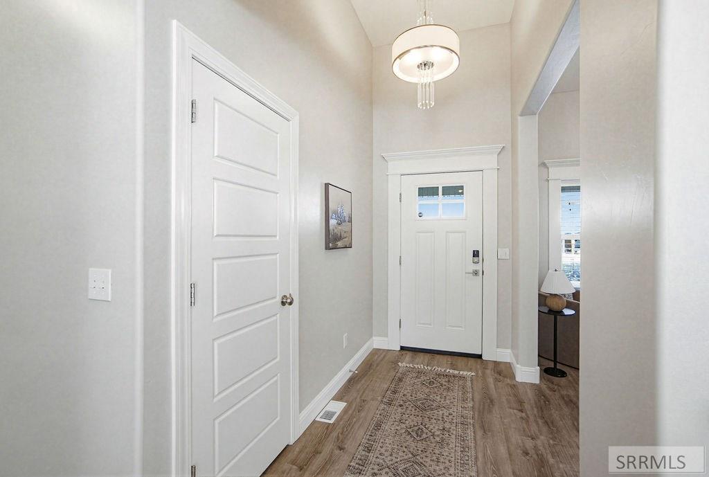 3868 Willow Ridge Drive Ammon, ID 83406 - Photo 6 of 77