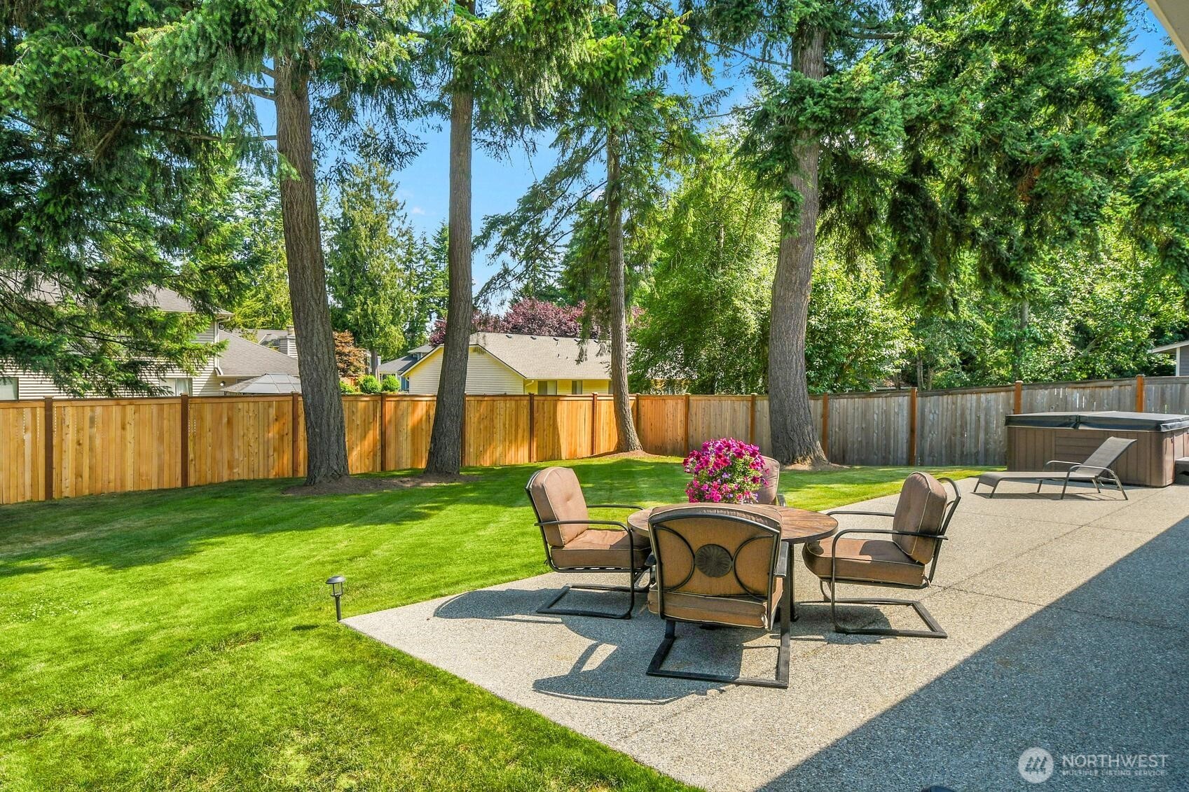 5533 149th Place Southwest Edmonds, WA 98026 - Photo 3 of 20 Gallery Image 3