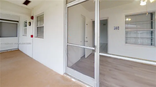 $1,900 | 580 Egret Drive, Unit 302, Hallandale Beach, FL 33009
