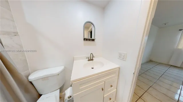 $1,900 | 580 Egret Drive, Unit 302, Hallandale Beach, FL 33009