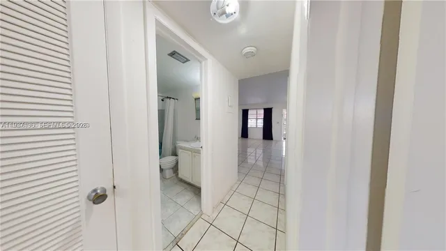 $1,900 | 580 Egret Drive, Unit 302, Hallandale Beach, FL 33009