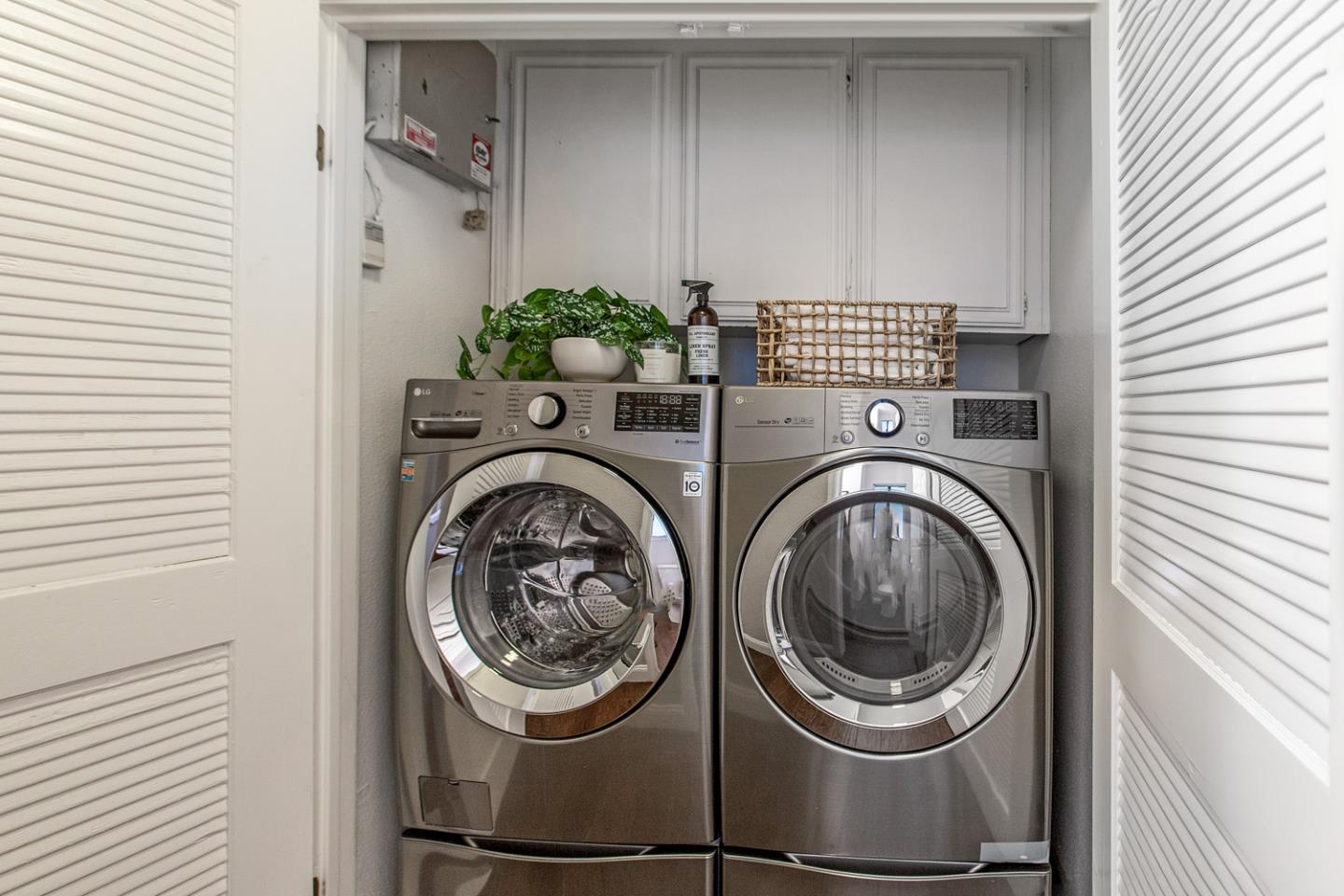 2080 Marich Way, Unit 8 Mountain View, CA 94040 - Photo 11 of 23 a utility room with dryer and washer