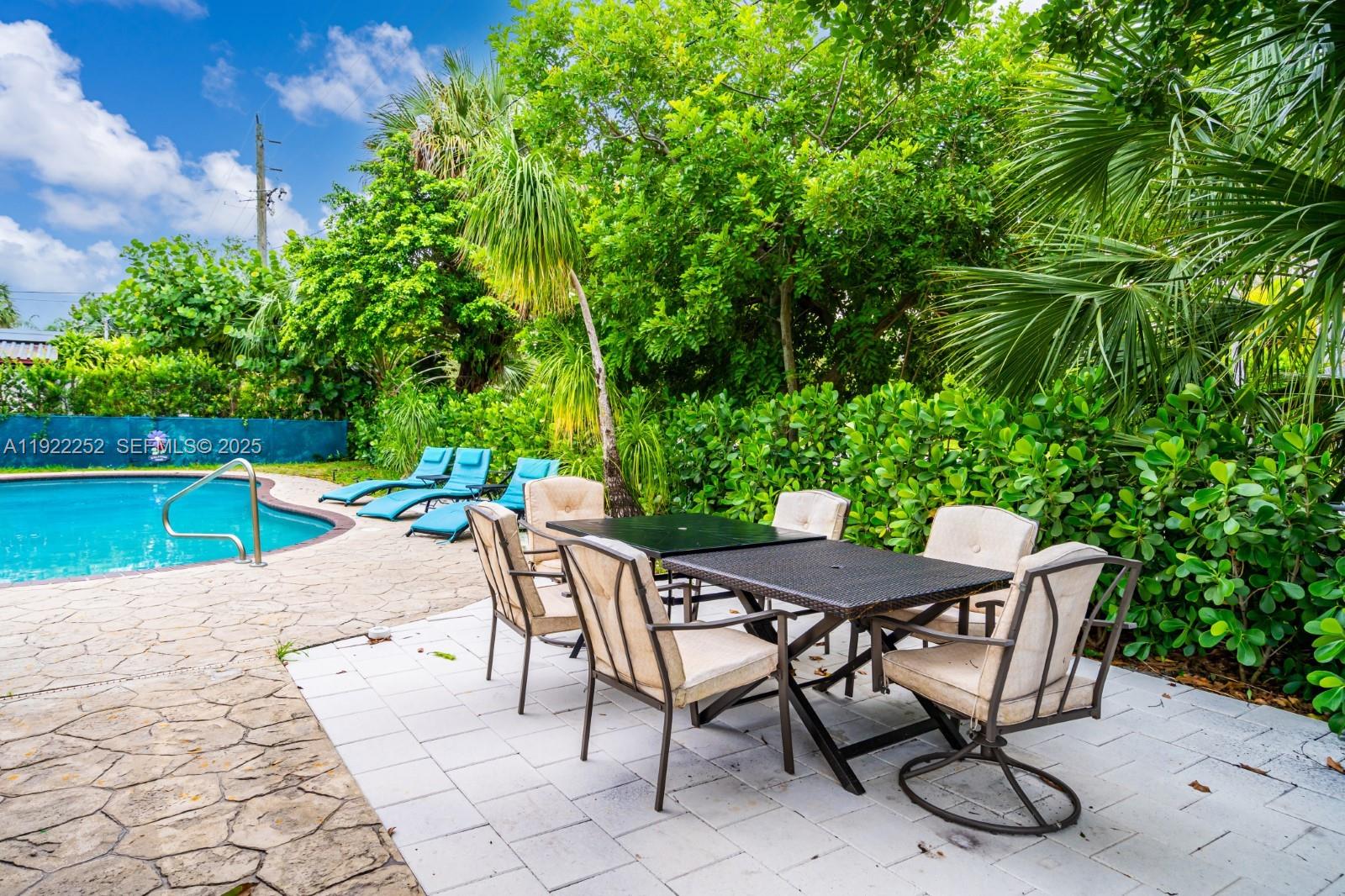 1165 Southwest 4th Terrace Pompano Beach, FL 33060 - Photo 15 of 42