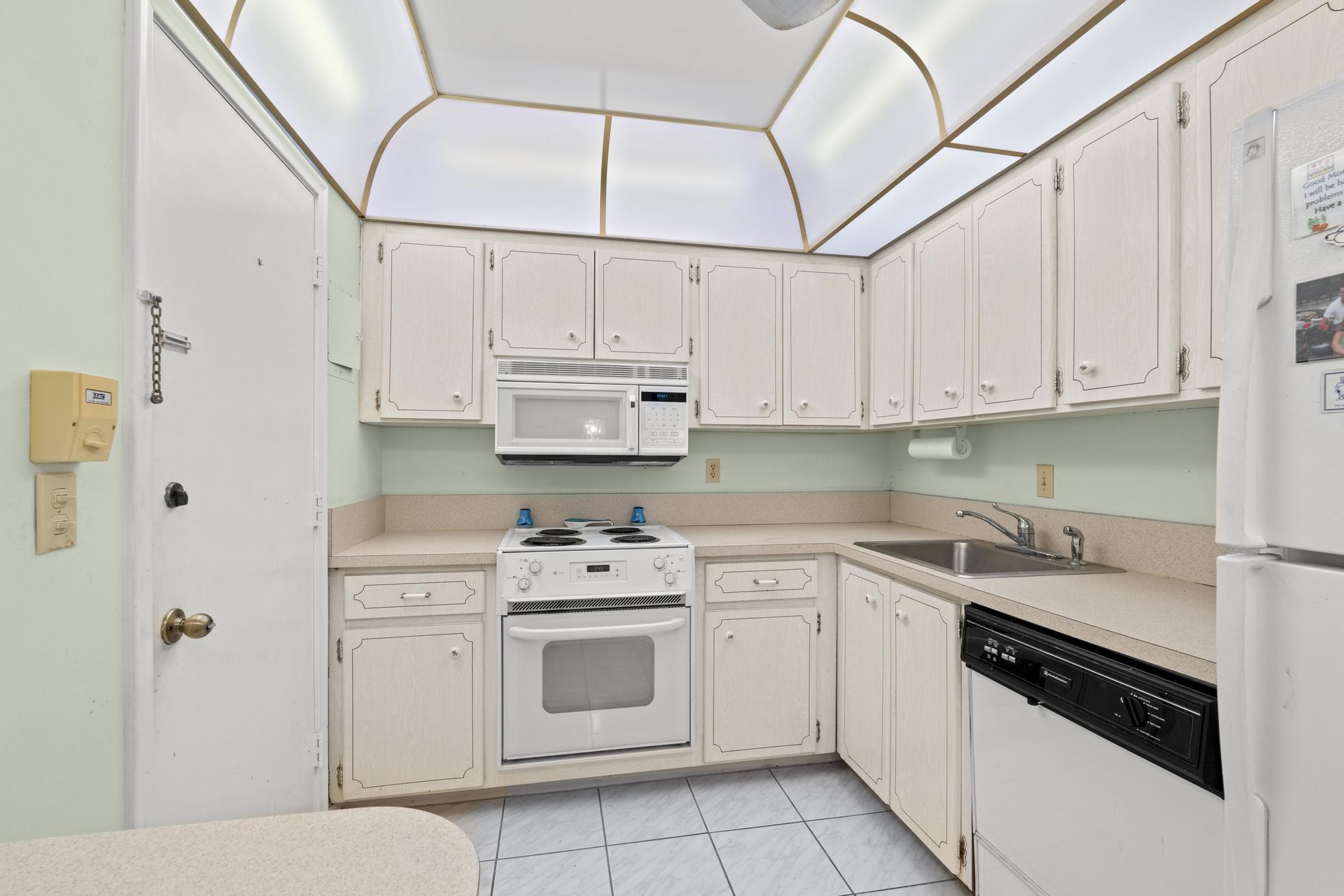 310 South Cypress Road, Unit 704 Pompano Beach, FL 33060 - Photo 22 of 42 A7402657