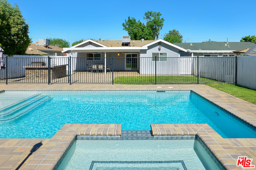 25117 Fourl Road Newhall, CA 91321 - Photo 22 of 24