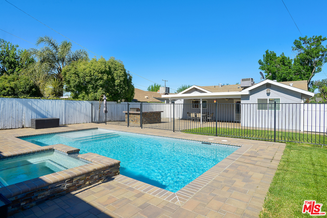 25117 Fourl Road Newhall, CA 91321 - Photo 23 of 24