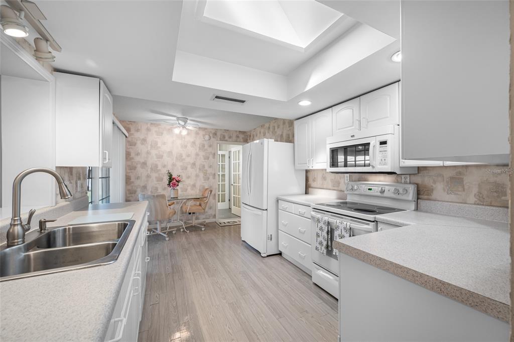 14280 86th Terrace North Seminole, FL 33776 - Photo 15 of 40