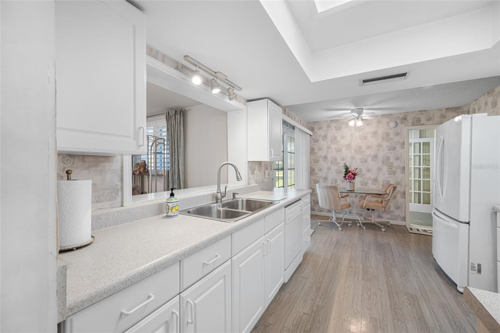 14280 86th Terrace North Seminole, FL 33776 - Photo 16 of 40