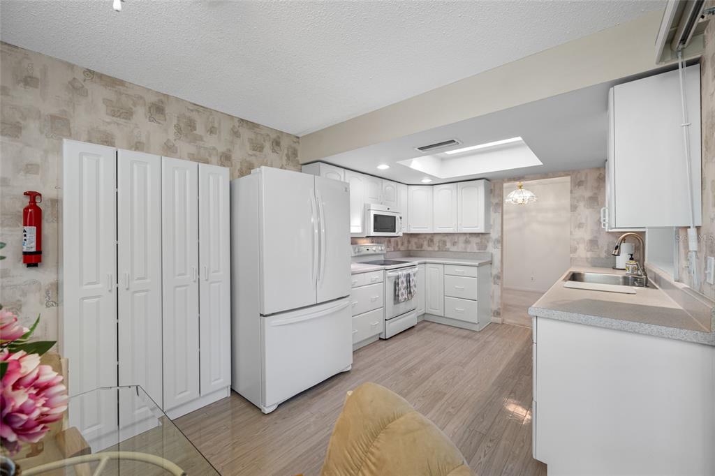 14280 86th Terrace North Seminole, FL 33776 - Photo 19 of 40