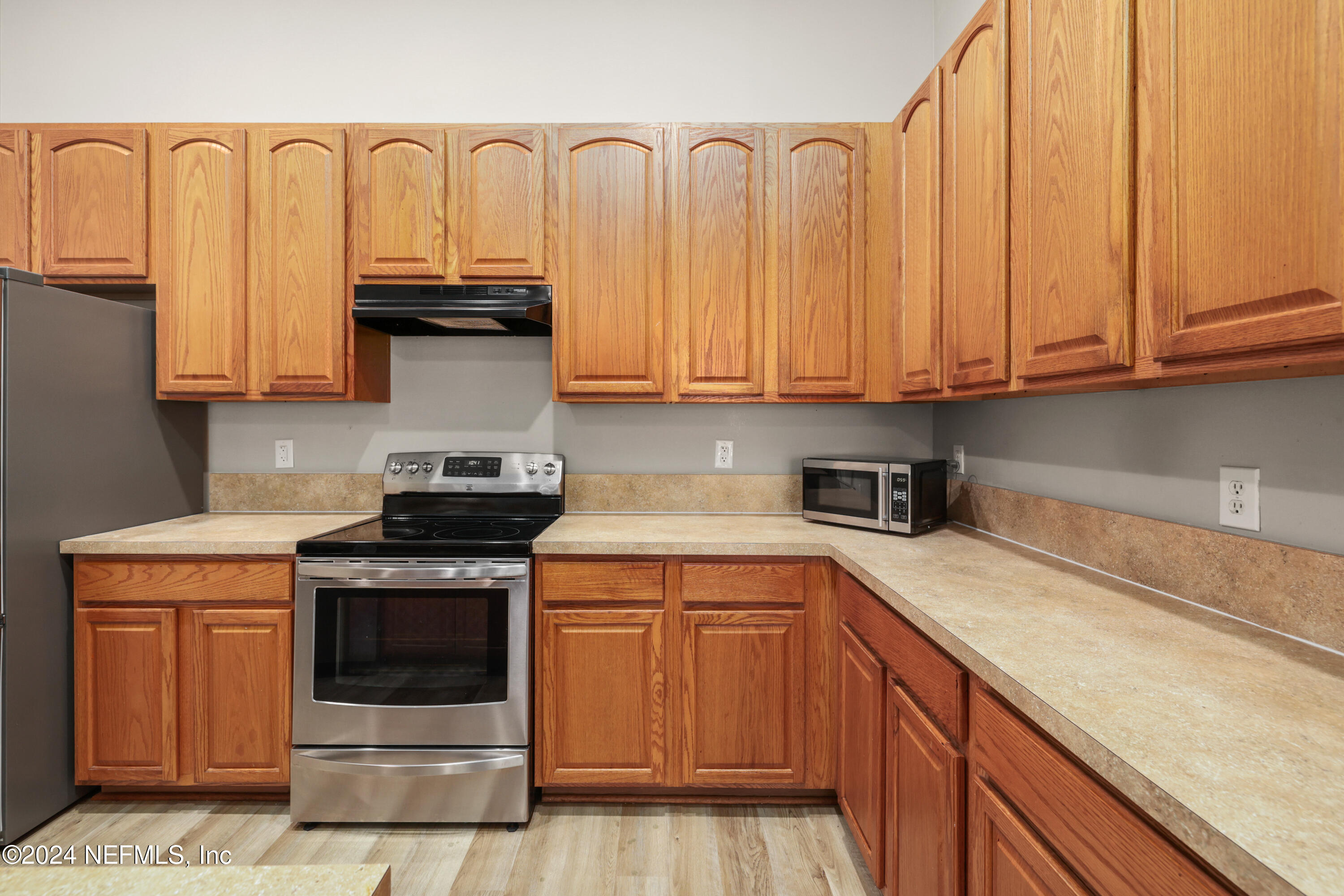 14414 Millhopper Road Jacksonville, FL 32258 - Photo 12 of 48 TONS of Counter Space!