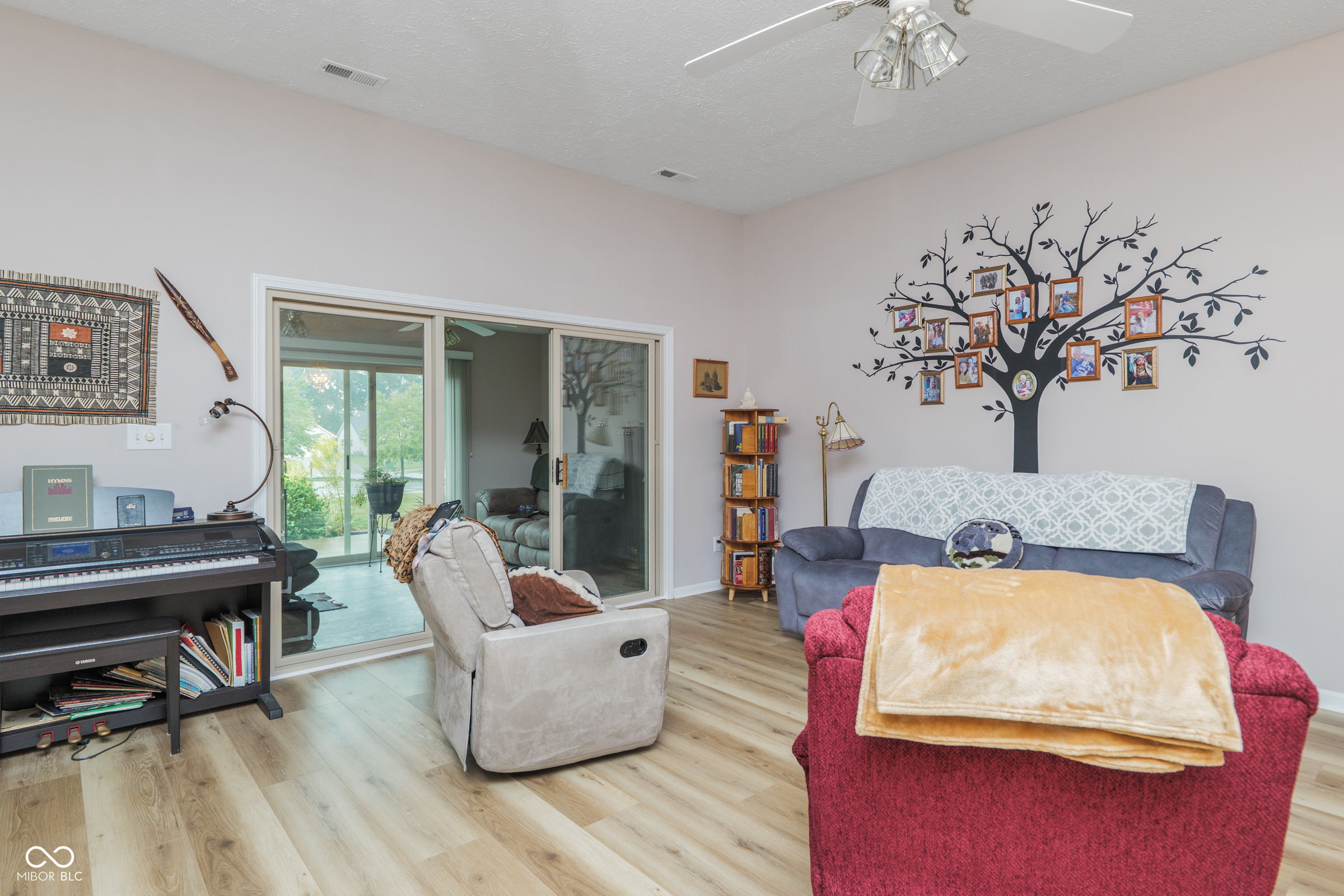 10863 Harness Court Indianapolis, IN 46239 - Photo 5 of 28