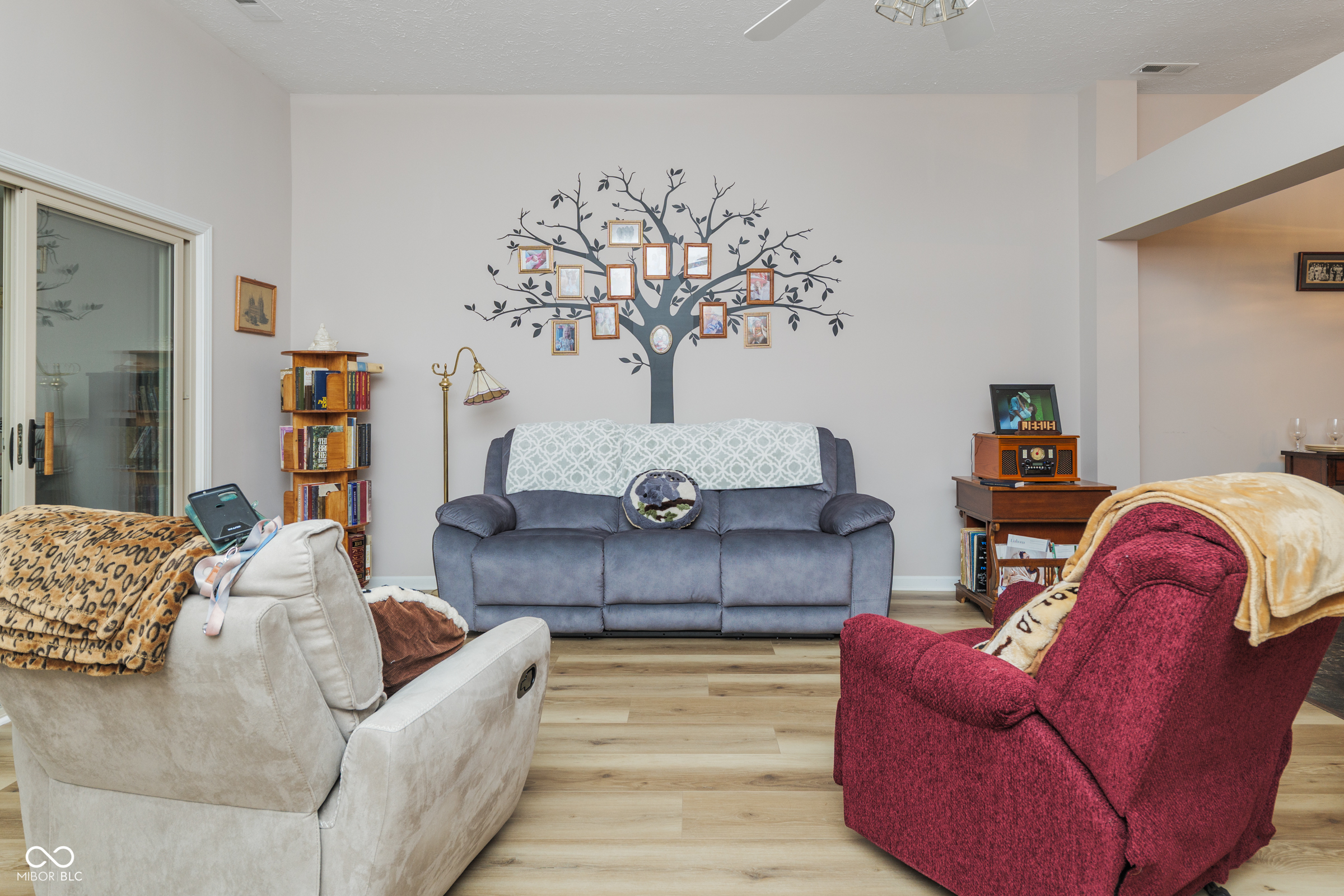 10863 Harness Court Indianapolis, IN 46239 - Photo 6 of 28