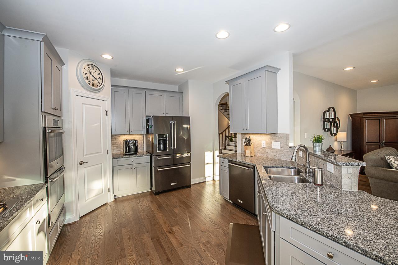 308 Quarry Point Road Malvern, PA 19355 - Photo 11 of 35