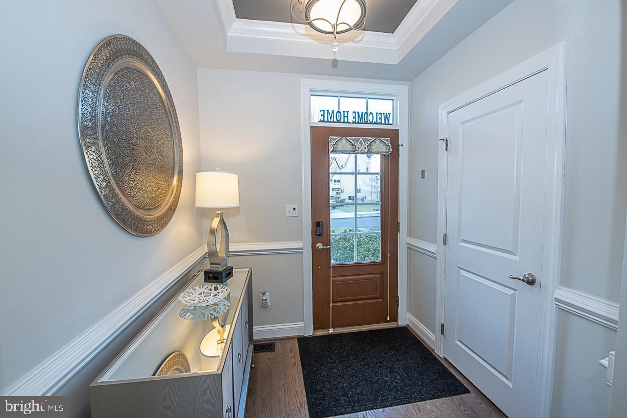 308 Quarry Point Road Malvern, PA 19355 - Photo 4 of 35