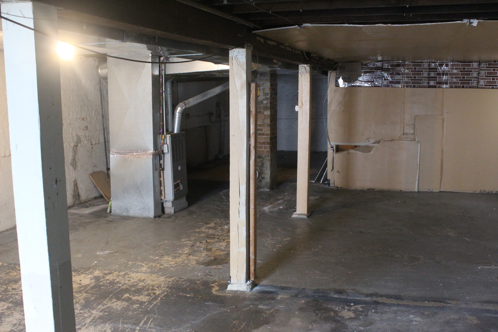 7258 South Carpenter Street Chicago, IL 60621 - Photo 20 of 27 Gallery Image 20