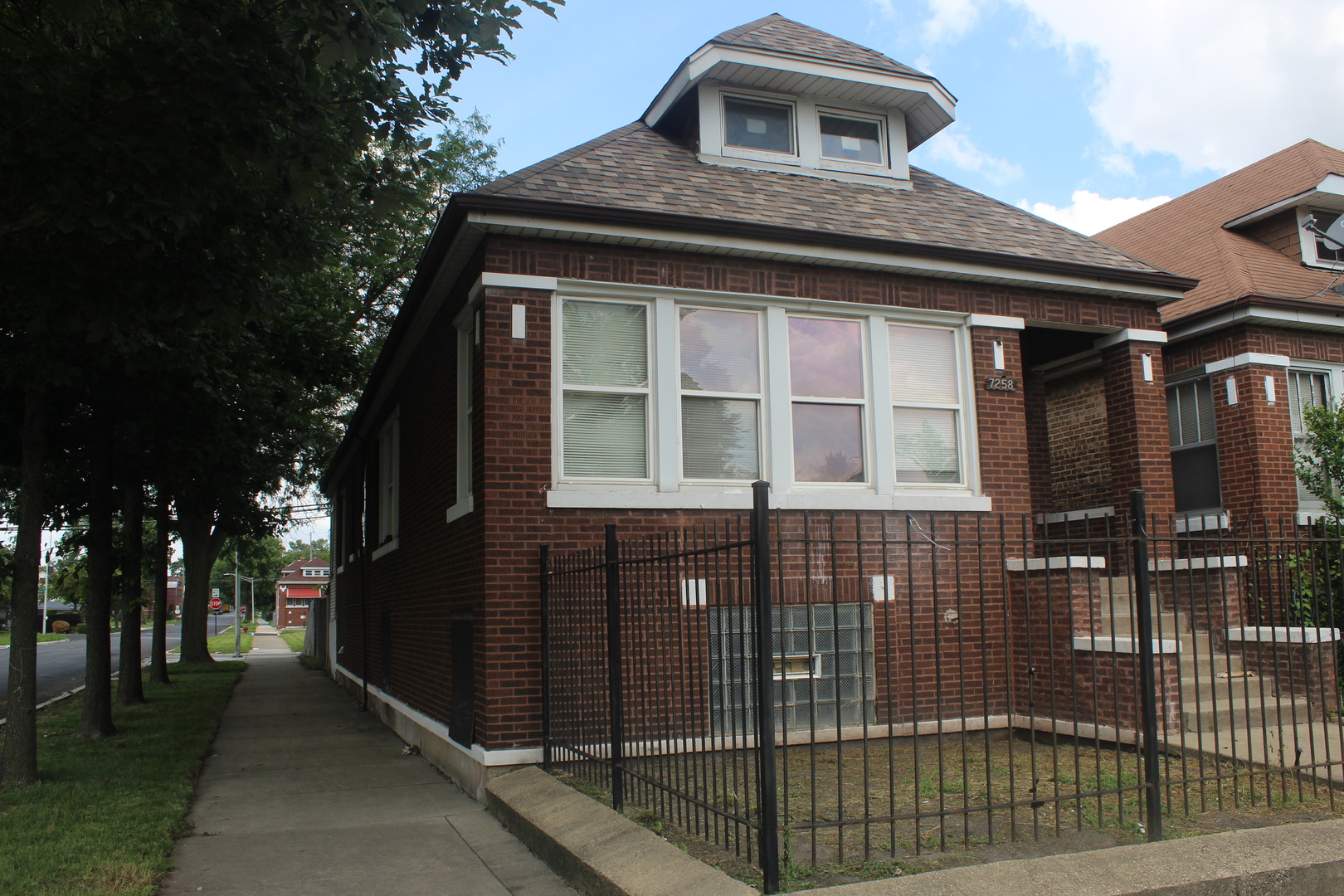 7258 South Carpenter Street Chicago, IL 60621 - Photo 24 of 27 Gallery Image 24