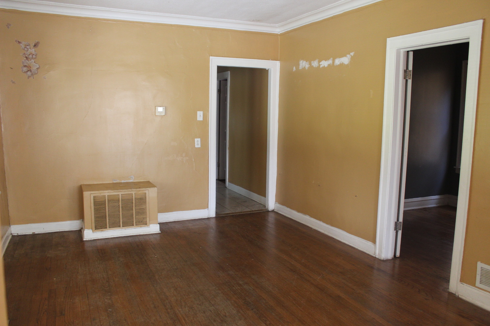 7258 South Carpenter Street Chicago, IL 60621 - Photo 6 of 27 Gallery Image 6