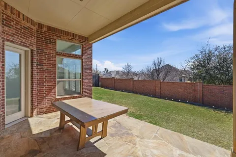 $589,500 | 102 Mulberry Lane, Hickory Creek, TX 75065