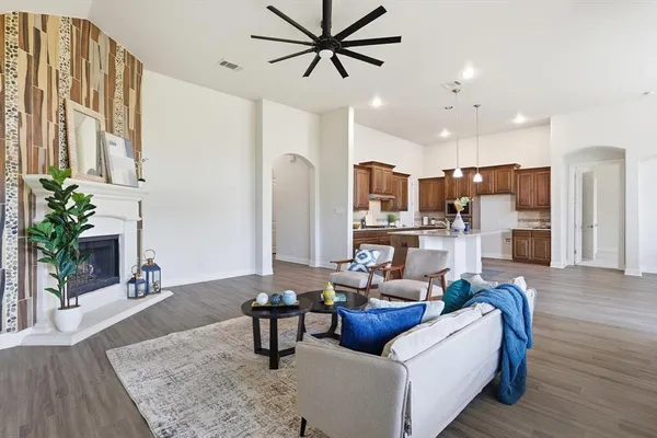$579,000 | 102 Mulberry Lane, Hickory Creek, TX 75065