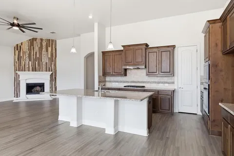 $589,500 | 102 Mulberry Lane, Hickory Creek, TX 75065