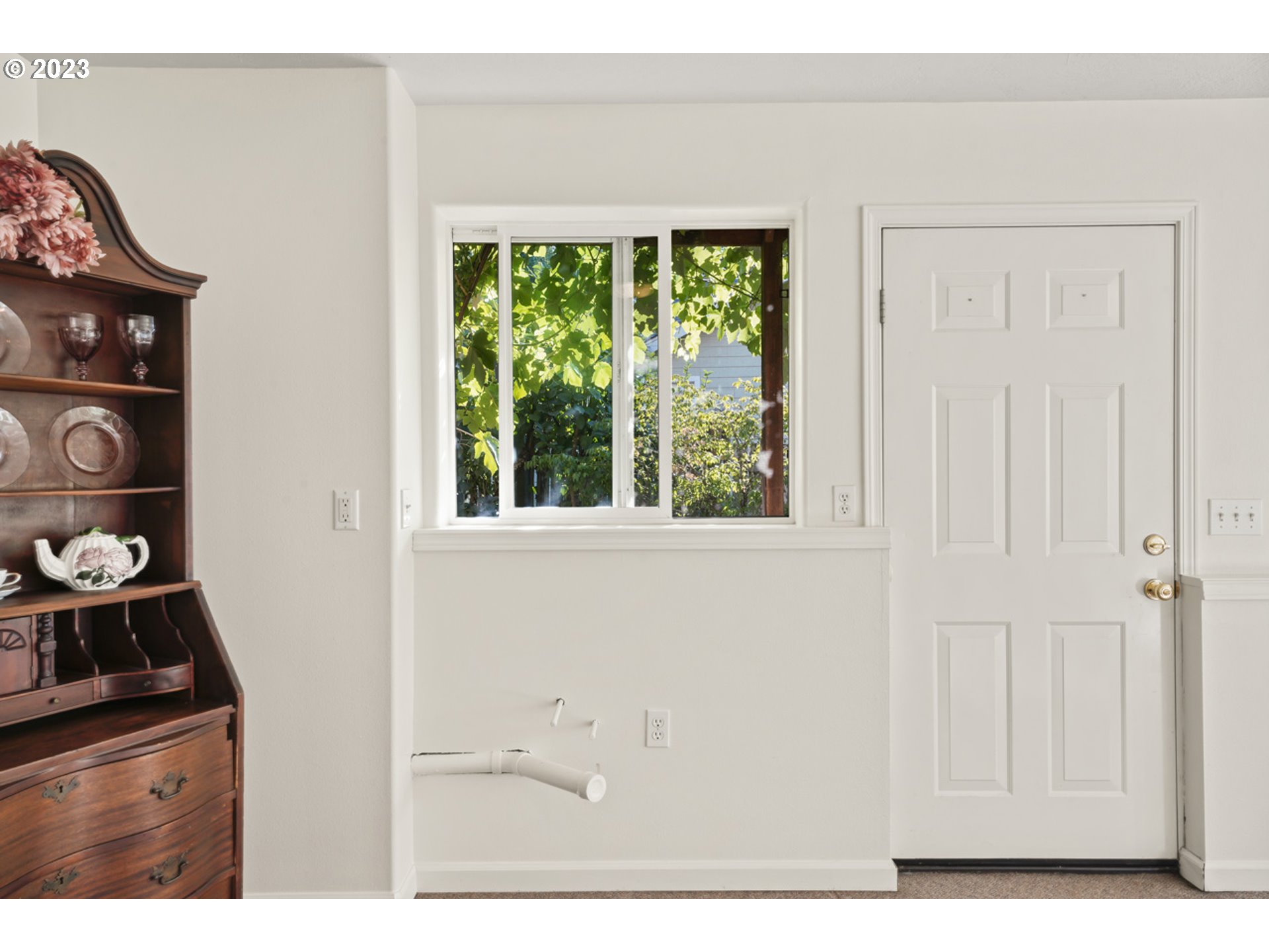 2920 Adams Street Eugene, OR 97405 - Photo 26 of 38 a view of an entryway with wooden floor