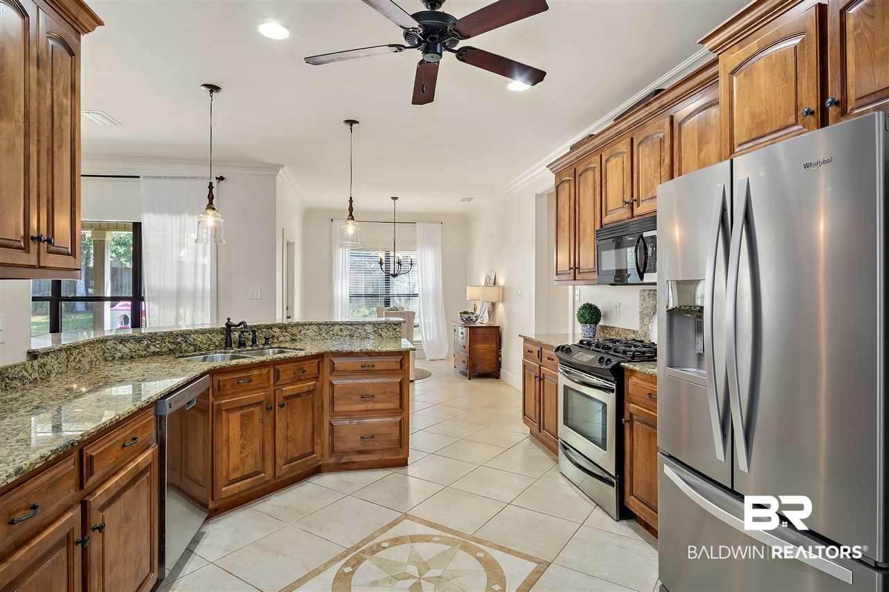 20319 Bunker Loop Fairhope, AL 36532 - Photo 6 of 28
