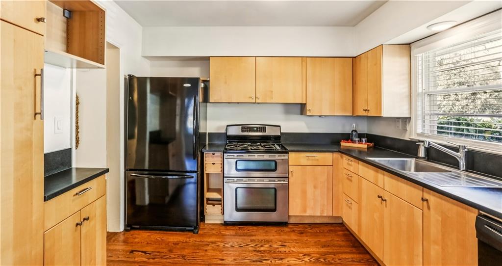 1044 North Carter Road Decatur, GA 30030 - Photo 6 of 25