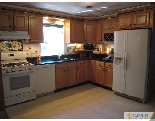 191 South Hill Road Colonia, NJ 07067 - Photo 4 of 10