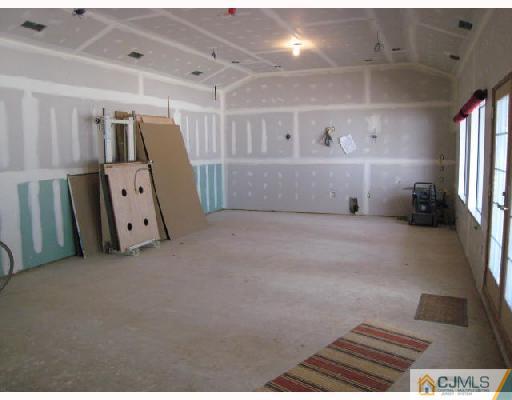 191 South Hill Road Colonia, NJ 07067 - Photo 5 of 10