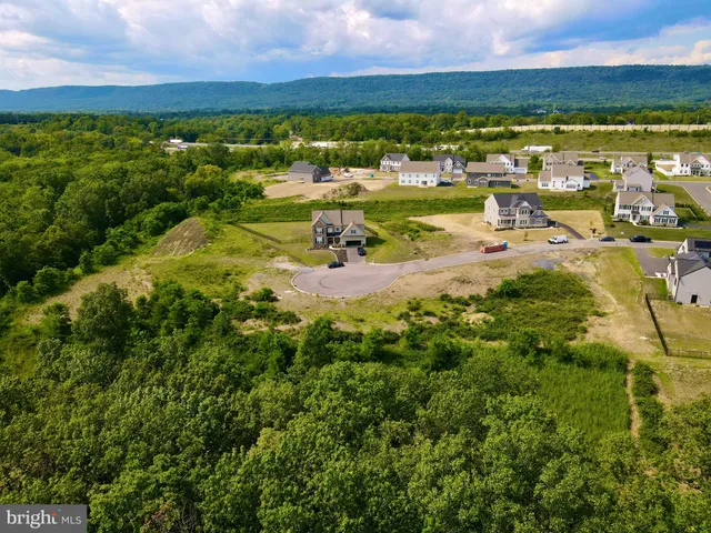 $299,000 | 23 Braxton Road, Mechanicsburg, PA 17050