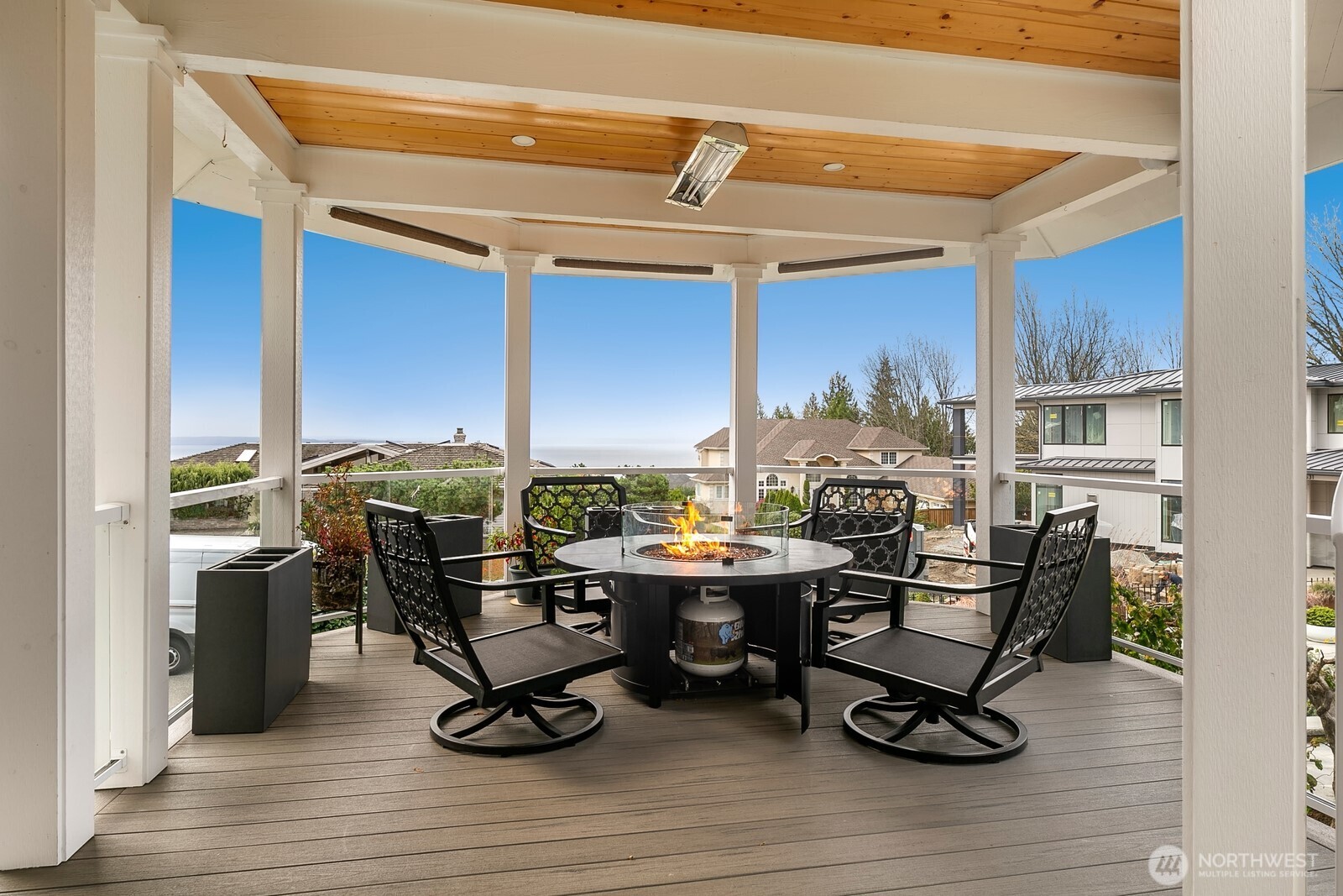 6625 136th Place Southwest Edmonds, WA 98026 - Photo 15 of 40 a view of a workspace with furniture and a window