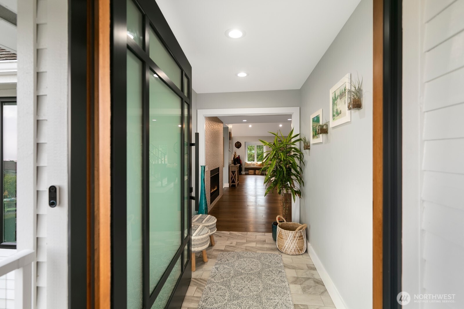 6625 136th Place Southwest Edmonds, WA 98026 - Photo 3 of 40 a view of hallway with livingroom and wooden floor