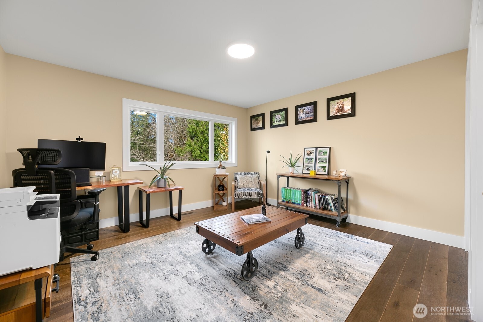 6625 136th Place Southwest Edmonds, WA 98026 - Photo 34 of 40 a living room with furniture and a flat screen tv