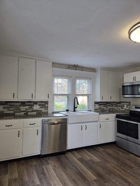 28 Hartley Street Springfield, MA 01104 - Photo 4 of 15 Gallery Image 4