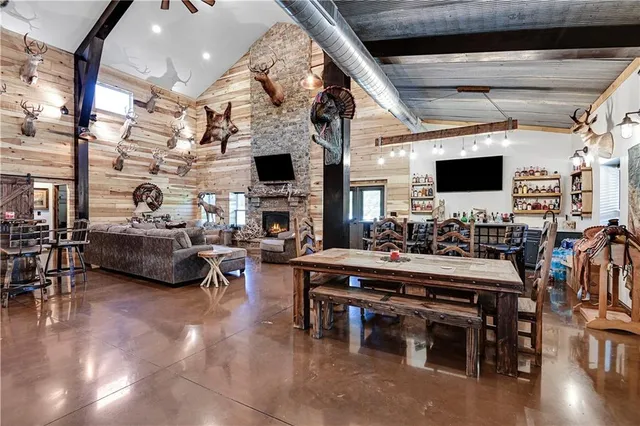 $1,450,000 | 14001 Prospect Avenue, Grandview, MO 64030