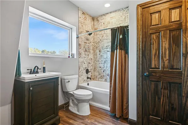 $1,350,000 | 14001 Prospect Avenue, Grandview, MO 64030