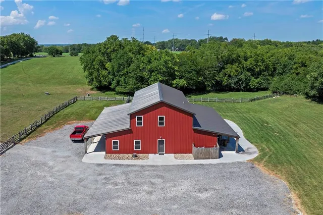 $1,450,000 | 14001 Prospect Avenue, Grandview, MO 64030