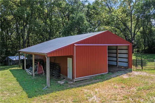 $1,350,000 | 14001 Prospect Avenue, Grandview, MO 64030
