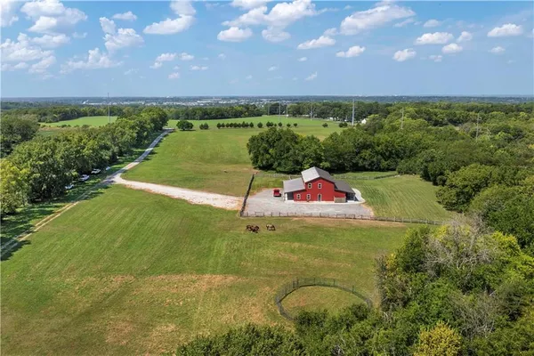$1,350,000 | 14001 Prospect Avenue, Grandview, MO 64030