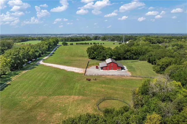$1,450,000 | 14001 Prospect Avenue, Grandview, MO 64030