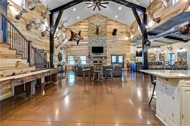 $1,450,000 | 14001 Prospect Avenue, Grandview, MO 64030