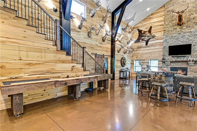 $1,450,000 | 14001 Prospect Avenue, Grandview, MO 64030